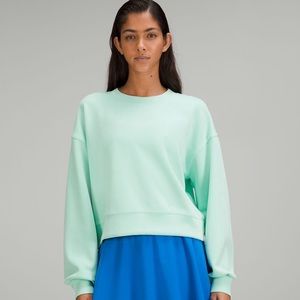 Lululemon Perfectly Oversized Cropped Crew in softstream